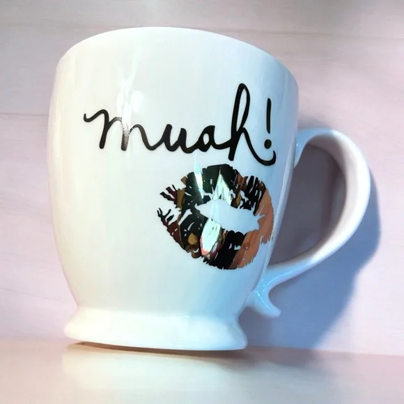 White Mug Cup with Gold Metallic Lip Print Kisses Muah! - Picture 3 of 5
